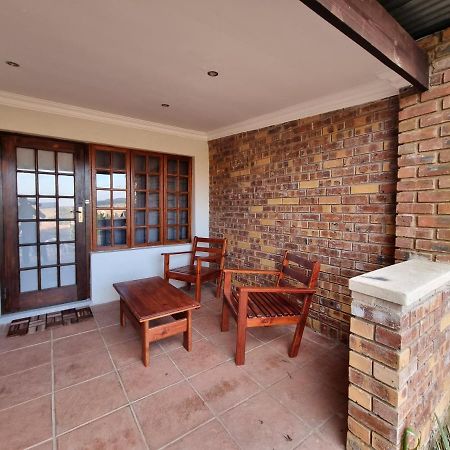 Valley View Dullstroom - Check In At The Highlander Hotel Esterno foto