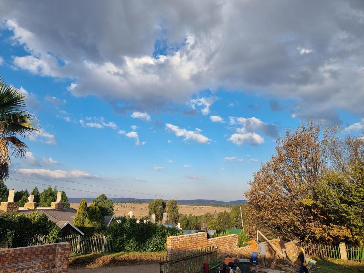 Valley View Dullstroom - Check In At The Highlander Hotel Esterno foto