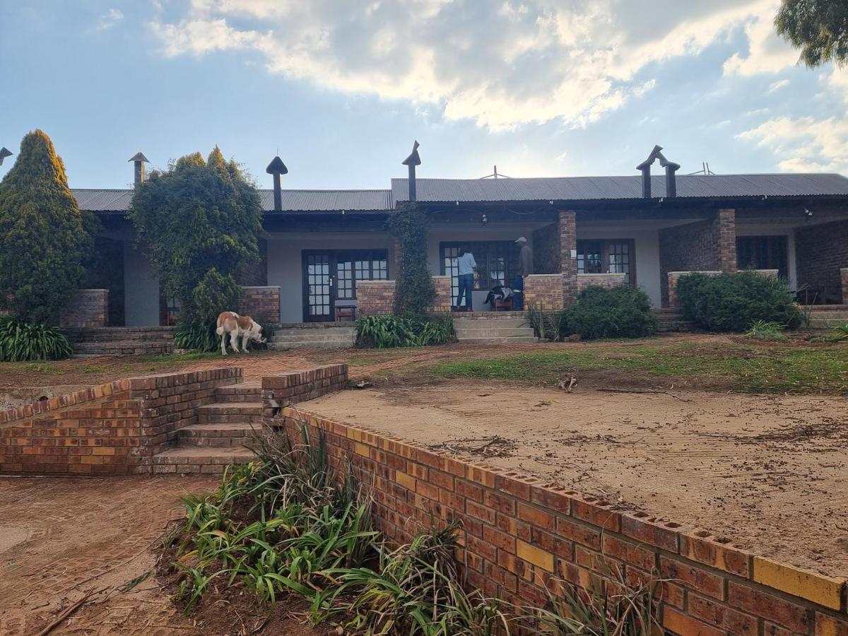Valley View Dullstroom - Check In At The Highlander Hotel Esterno foto